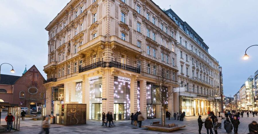 Vienna: Swarovski House Tour with Champagne and Gift - Key things to know before you go