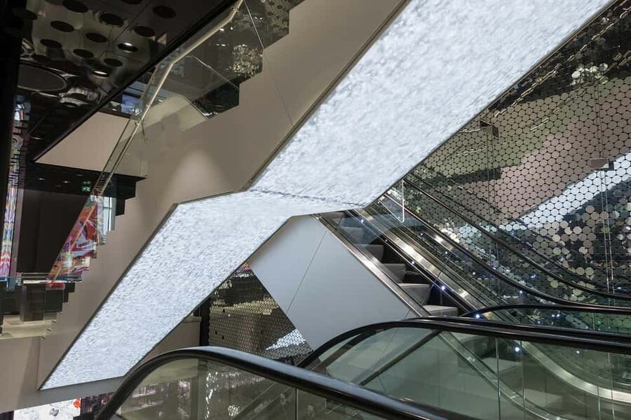 Vienna: Swarovski House Tour with Champagne and Gift - Practical ways to get more from the hour