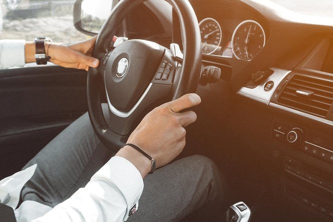 Vienna to Budapest - Private transfer with 2h of Sightseeing - Parndorf Fashion Outlet for a practical break