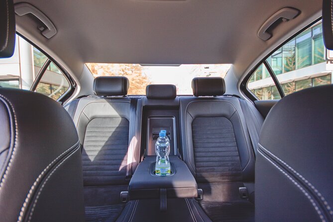 Vienna to Prague - Private Transfer by LIMOUSINE 3+1pax - How Long Should You Allow?
