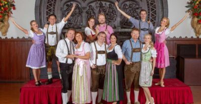 Traditional Dinner Show at the Wiener Rathauskeller