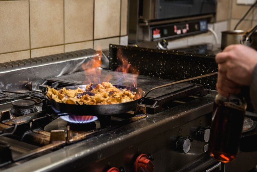 Vienna: Traditional Kaiserschmarrn Cooking Class & Tasting - Eating Kaiserschmarrn with Viennese coffee