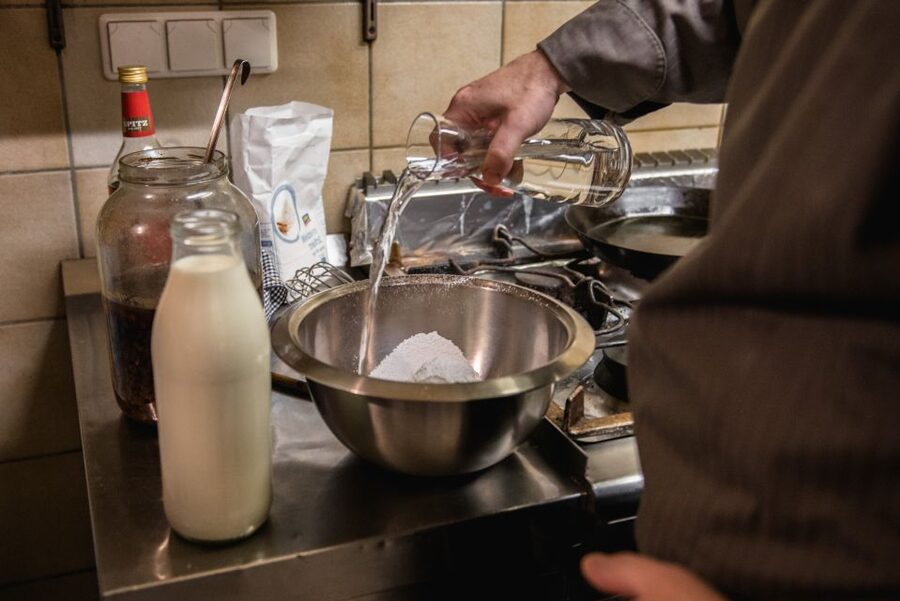 Vienna: Traditional Kaiserschmarrn Cooking Class & Tasting - The Sisi connection and the Austrian setting