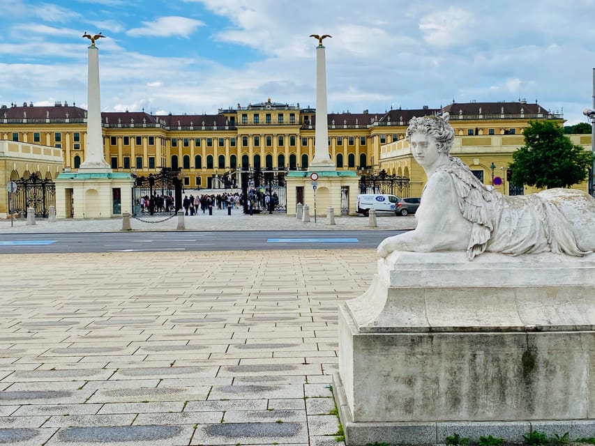 Vienna: UNESCO Schönbrunn Palace Guided Tour with Entry - Inside Schönbrunn Palace for 90 minutes