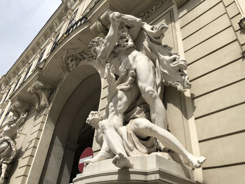 Vienna: Unforgettable Private City Tour - Belvedere Palace and gardens