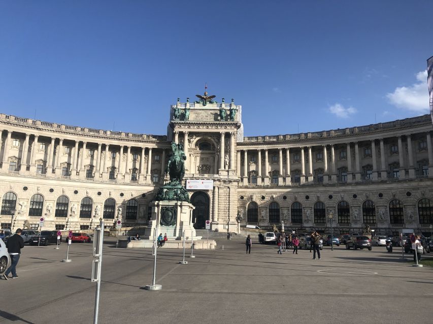 Vienna: Unforgettable Private City Tour - A guide who makes the car time count