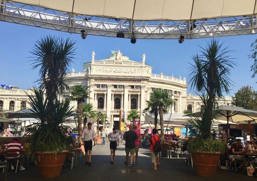 Vienna: Walking Tour of the Historic Ringstrasse - What the $353 private price really buys you