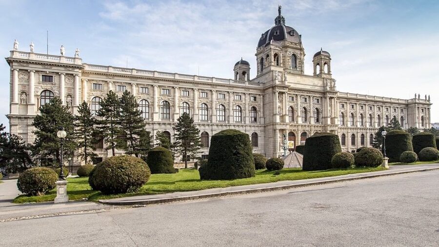 Vienna: Walking Tour of the Historic Ringstrasse - Starting at the Liebenberg monument near Mölker Bastei