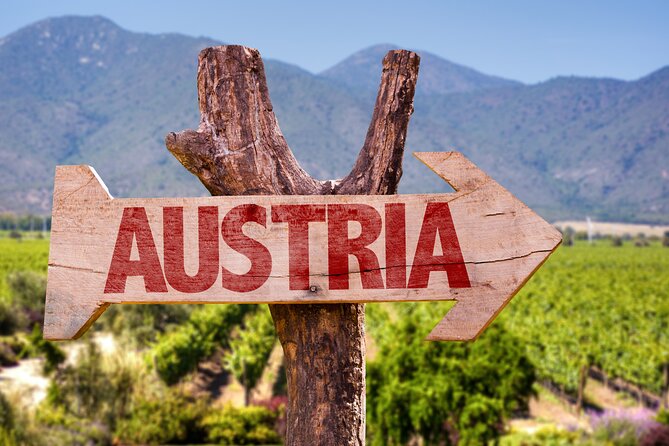 Vienna Wine Tasting Tour with Private Wine Expert - The three-hour option: wine, appetizers, and Old Town sights