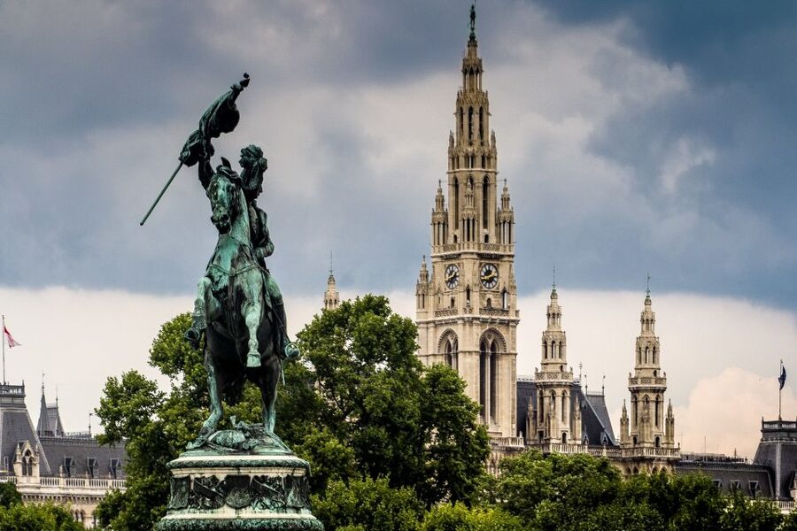 Vienna: World War II Historical Walking Tour - Following Hitler’s Vienna and the road to annexation