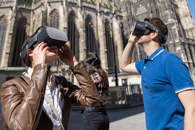 Walking Tours for Time Travelers - Finishing at Stephansplatz