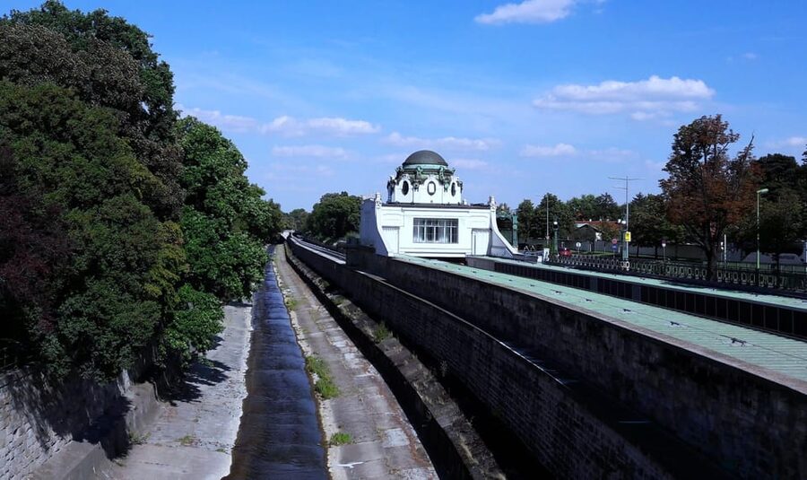 Wien: Tours with locals by public transport & walking - Key points to know before booking