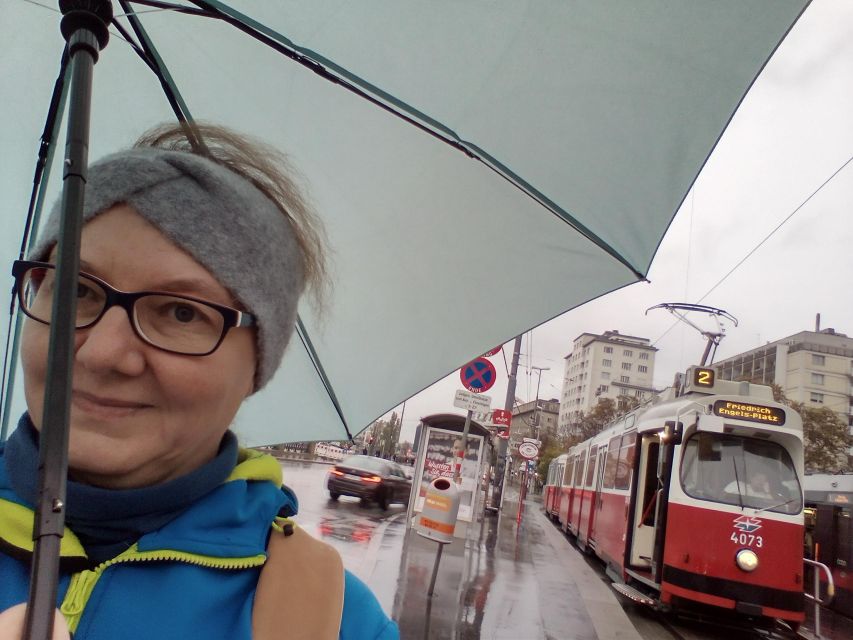Wien: Tours with locals by public transport & walking - Otto Wagner and the story beneath the streets