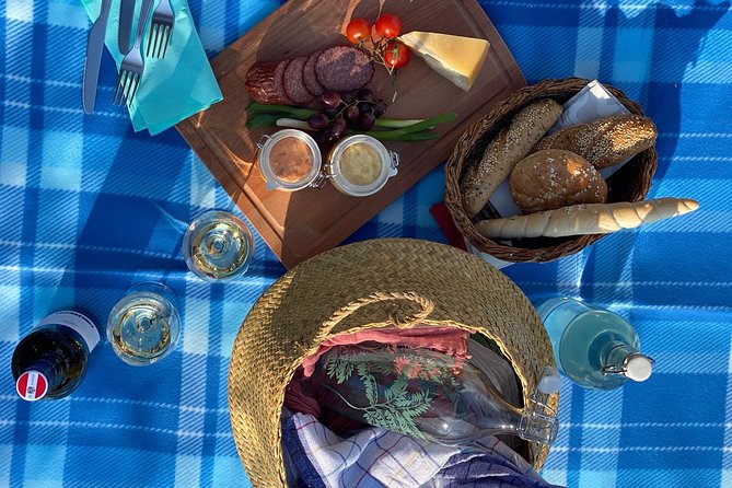 Wine Picknick overlocking vienna - Why the private format matters for a couple or trio