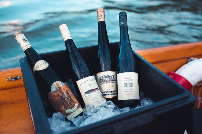 Wine tasting on traditional wooden boats in Wachau Valley - Why the Wachau looks different from the river