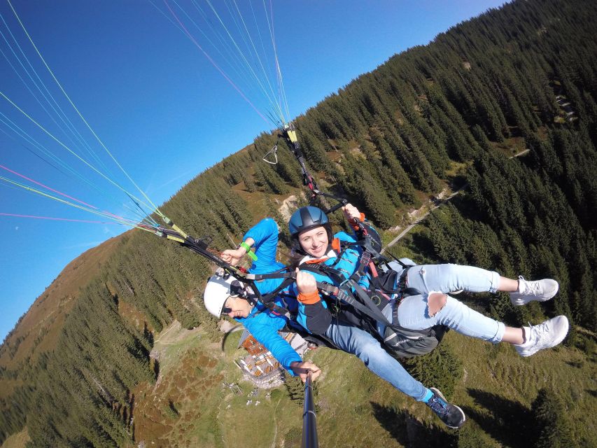 Zell am See: Paragliding Tandem Flight - The first run and the moment you leave the ground