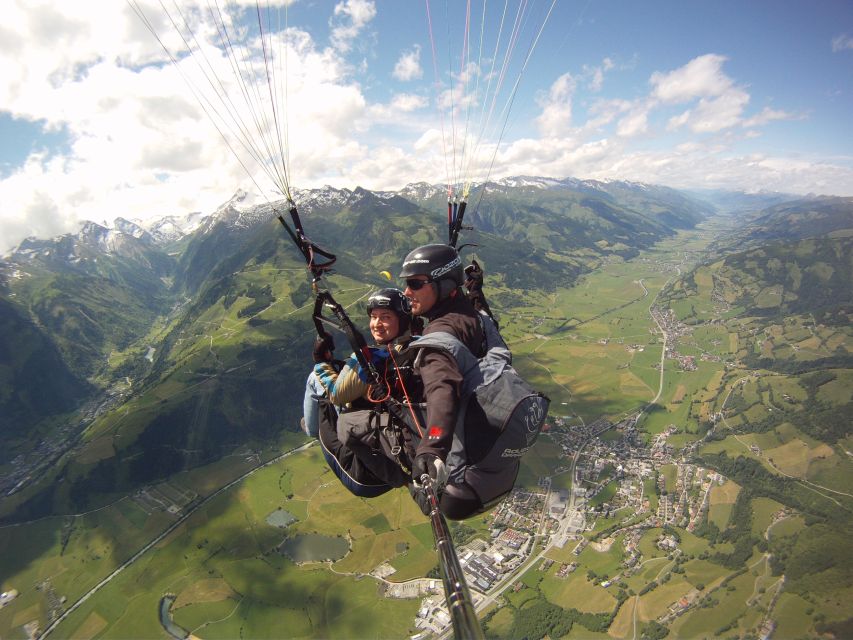 Zell am See: Schmittenhöhe Tandem Paragliding Flight - The running takeoff from Schmittenhöhe